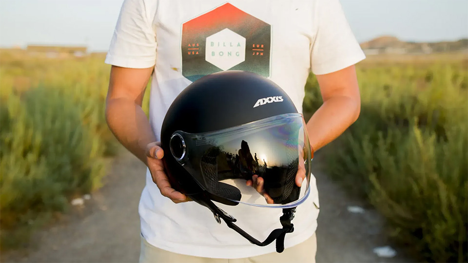 Axxis Square Motorcycle Helmet Review