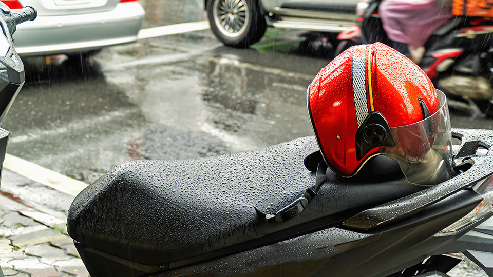 Best Motorcycle Helmet Rain Repellent