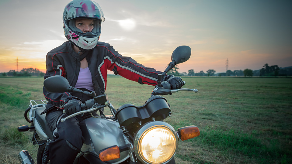 How Do You Stay Cool on a Motorcycle on a Hot Day?