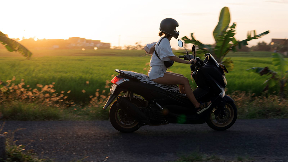 Is it Illegal to Wear Normal Clothes on a Motorcycle?