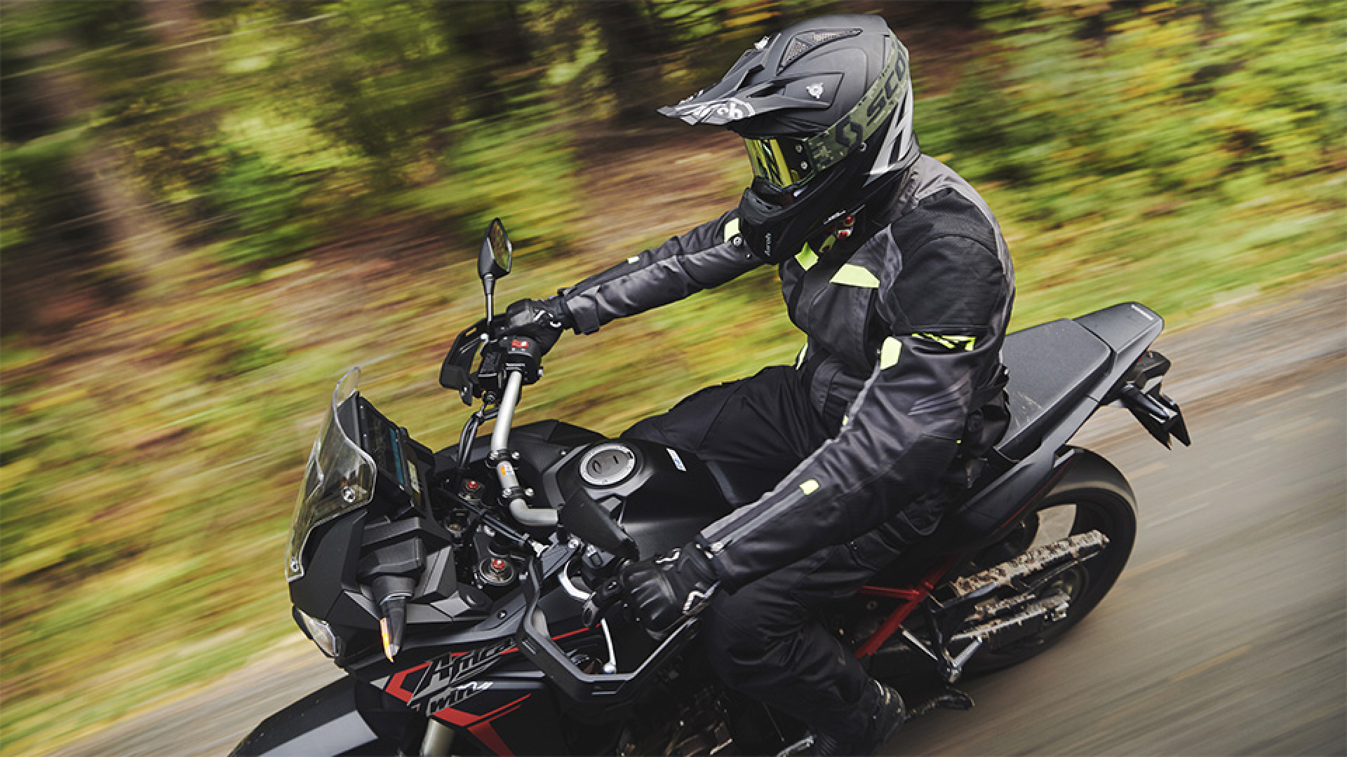 https://www.raceleathers.co.uk/image/cache/catalog/Blog%20Images/Lindstrands%20Transtrand%20Motorcycle%20Jacket%20Review-1920x1080.jpg