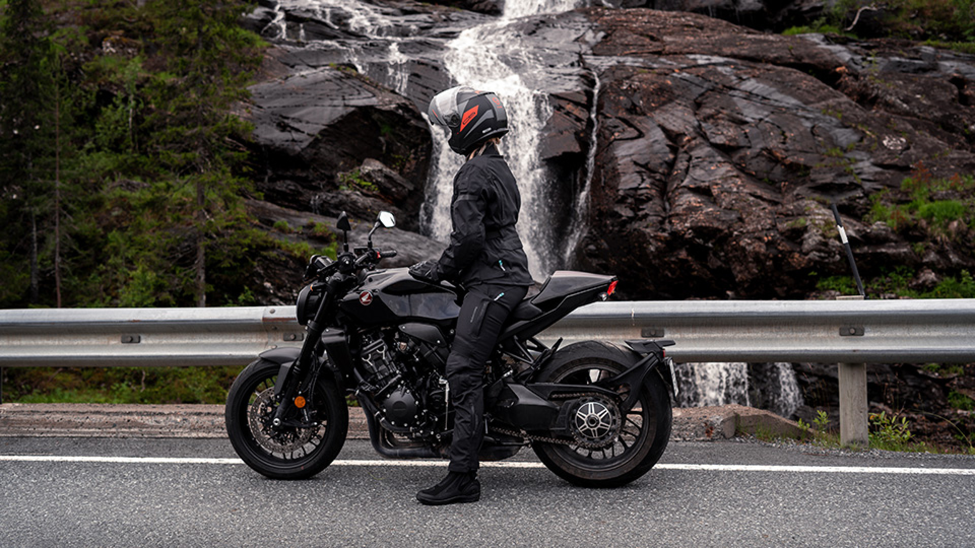 https://www.raceleathers.co.uk/image/cache/catalog/Blog%20Images/Motorcycle%20Pants-1920x1080.jpg