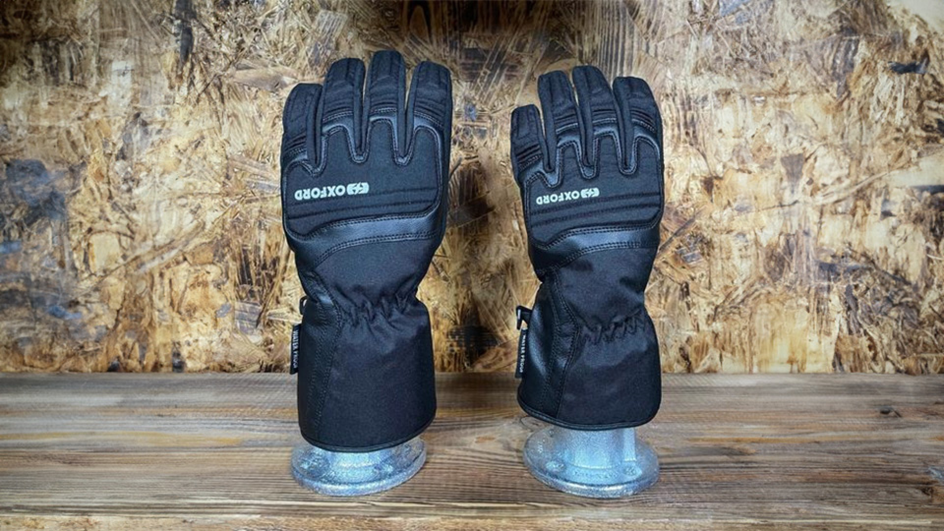 https://www.raceleathers.co.uk/image/cache/catalog/Blog%20Images/Oxford%20Spartan%20Motorcycle%20Gloves%20Review-1920x1080.jpg