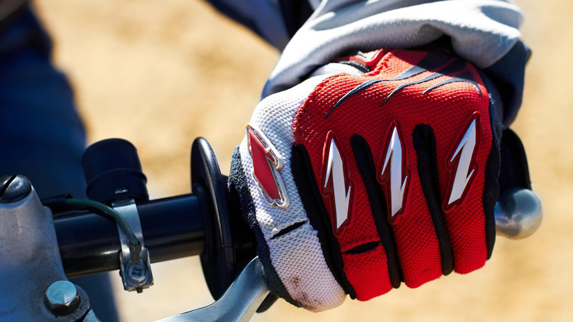 https://www.raceleathers.co.uk/image/cache/catalog/Blog%20Images/Should%20You%20Wear%20Gloves%20When%20Riding%20a%20Bike-1920x1080.jpg