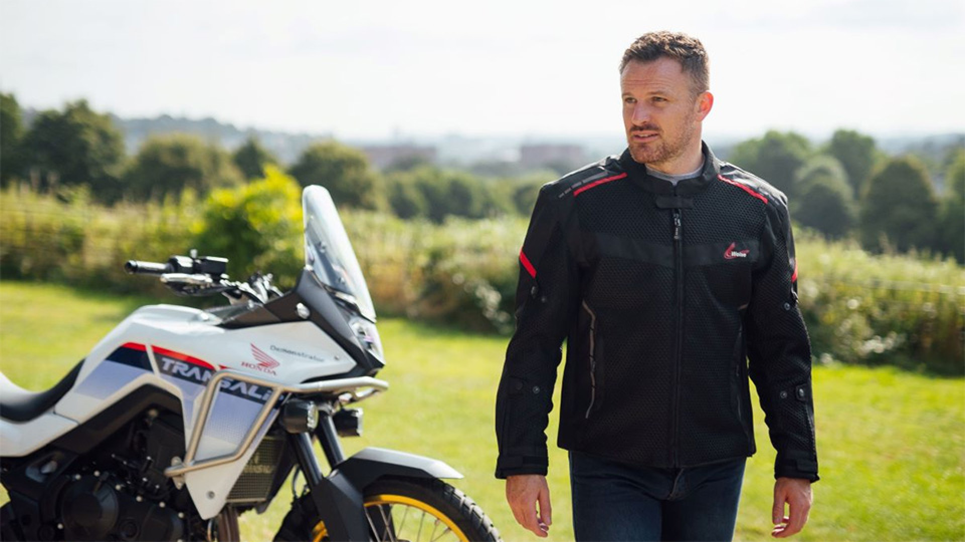 https://www.raceleathers.co.uk/image/cache/catalog/Blog%20Images/Stay%20Cool%20And%20Dry%20In%20The%20Weise%20Hive%20Jacket-1920x1080.jpg