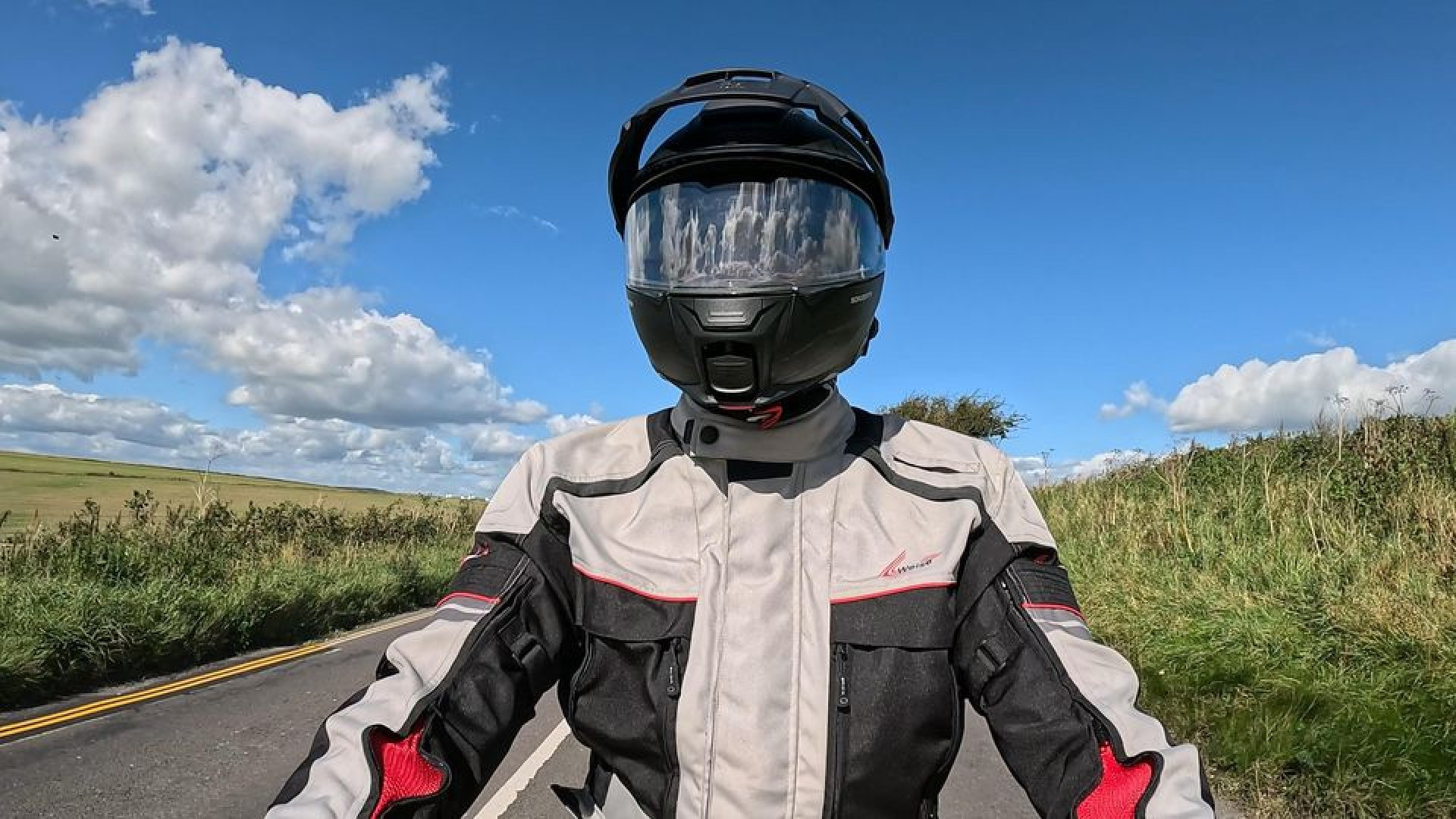 https://www.raceleathers.co.uk/image/cache/catalog/Blog%20Images/Weise%20Dune%20Motorcycle%20Jacket%20Review-1920x1080.jpg