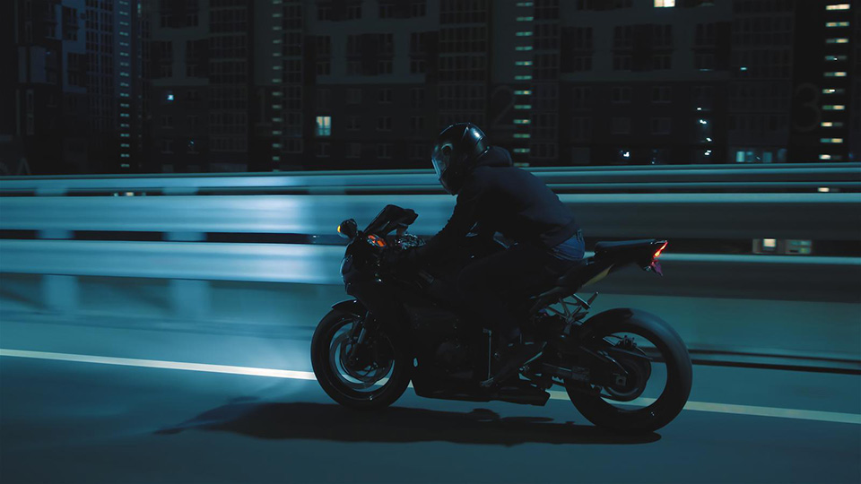 What Should Motorcyclists Wear at Night?