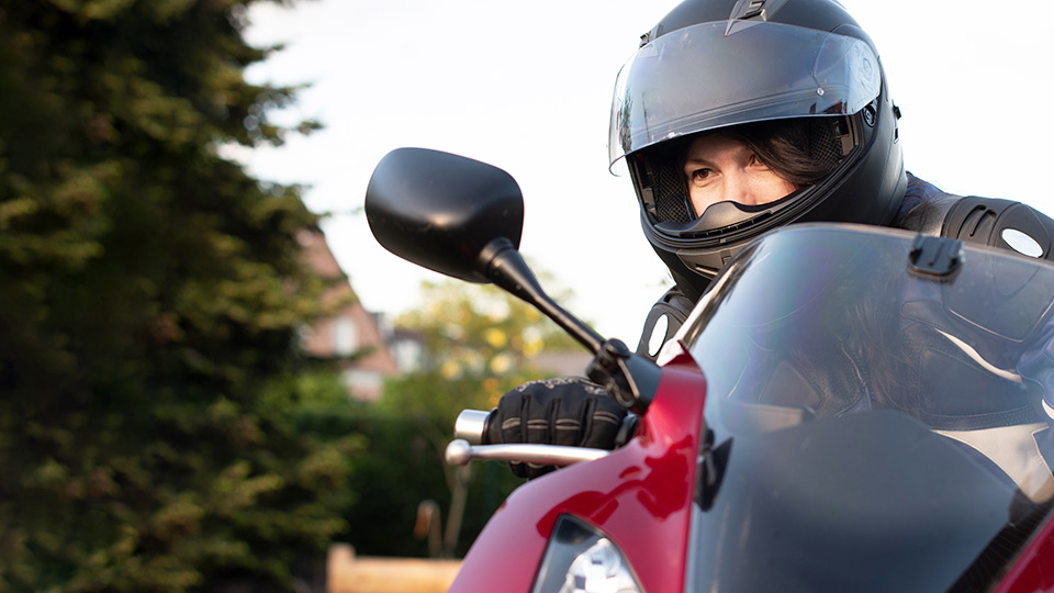 Which is the Safest Motorcycle Helmet?