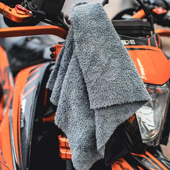 S100 Cleaning Cloth - Premium Microfibre £9.99 Road Bike Accessories - SKU DW8005 from RaceLeathers Motorcycle Clothing